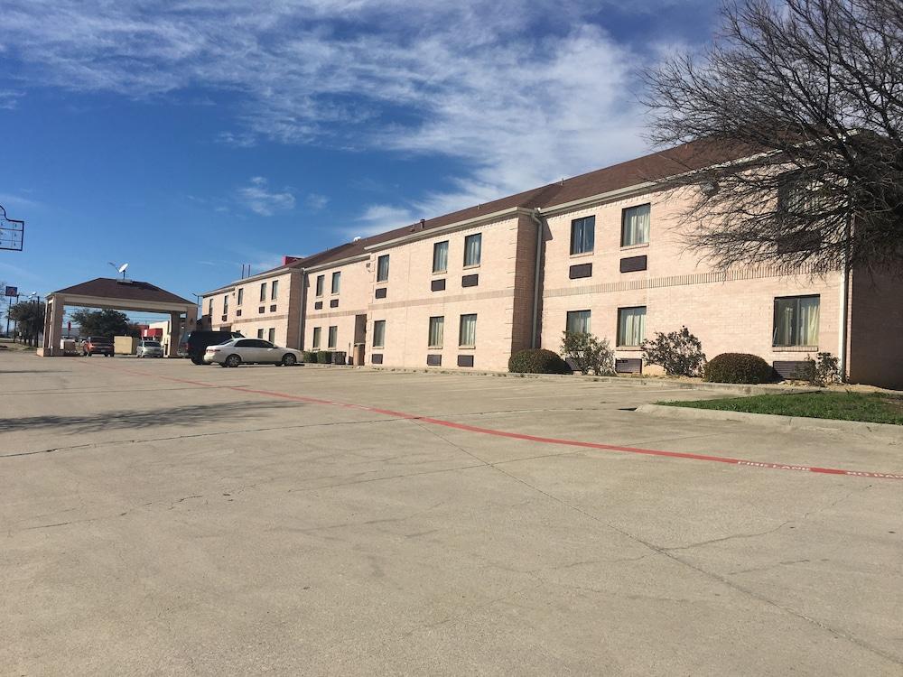 Red Roof Inn Fort Worth - Saginaw Εξωτερικό φωτογραφία