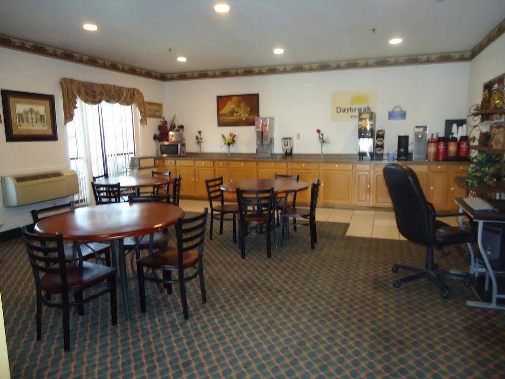 Red Roof Inn Fort Worth - Saginaw Εξωτερικό φωτογραφία